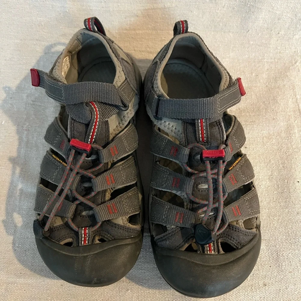 Boys Keen Blue Waterproof Water Shoes Boys Size 5